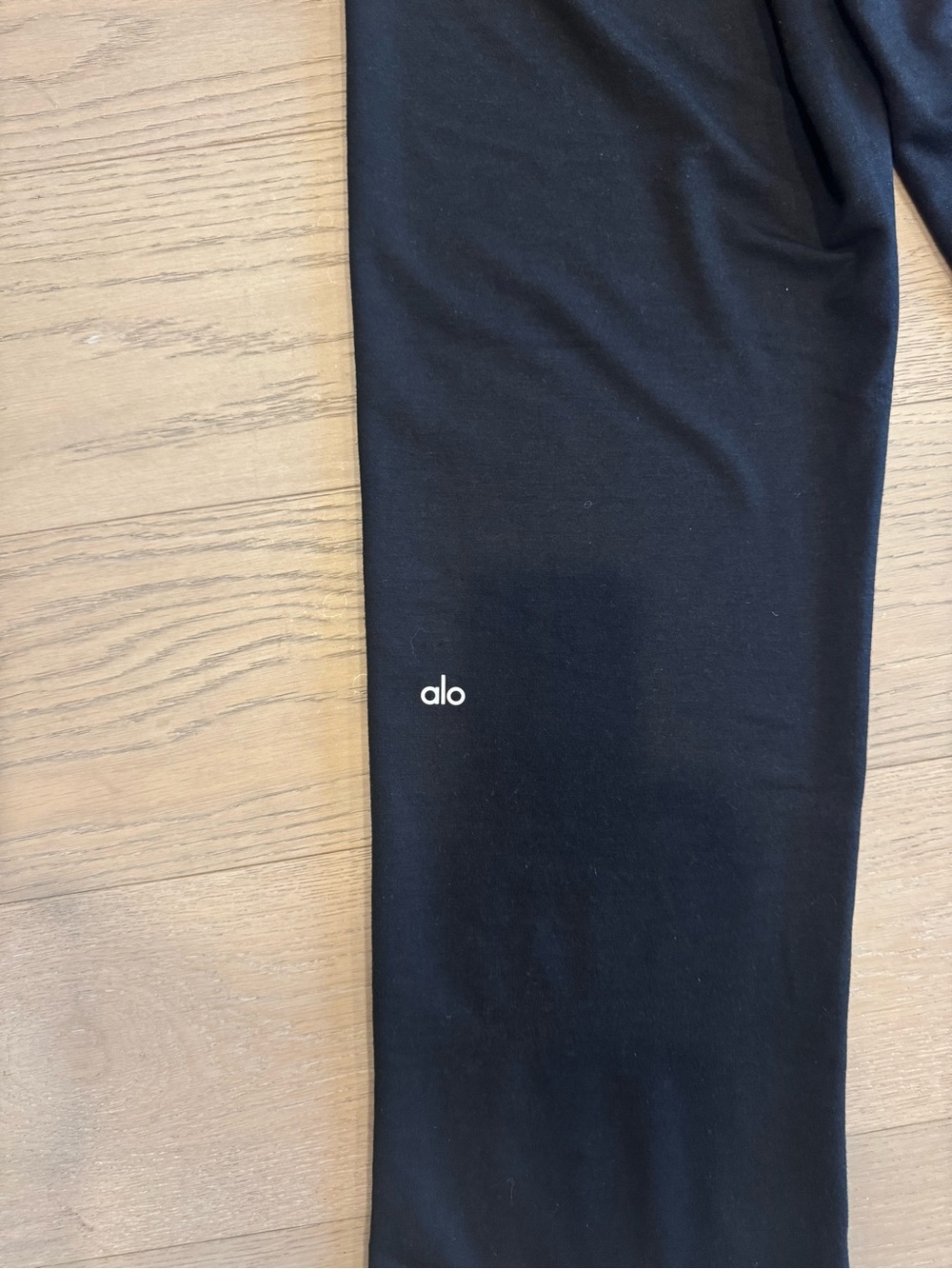 ALO Yoga Black Drawstring Waist Wide-Leg Pants - Picture 6 of 6